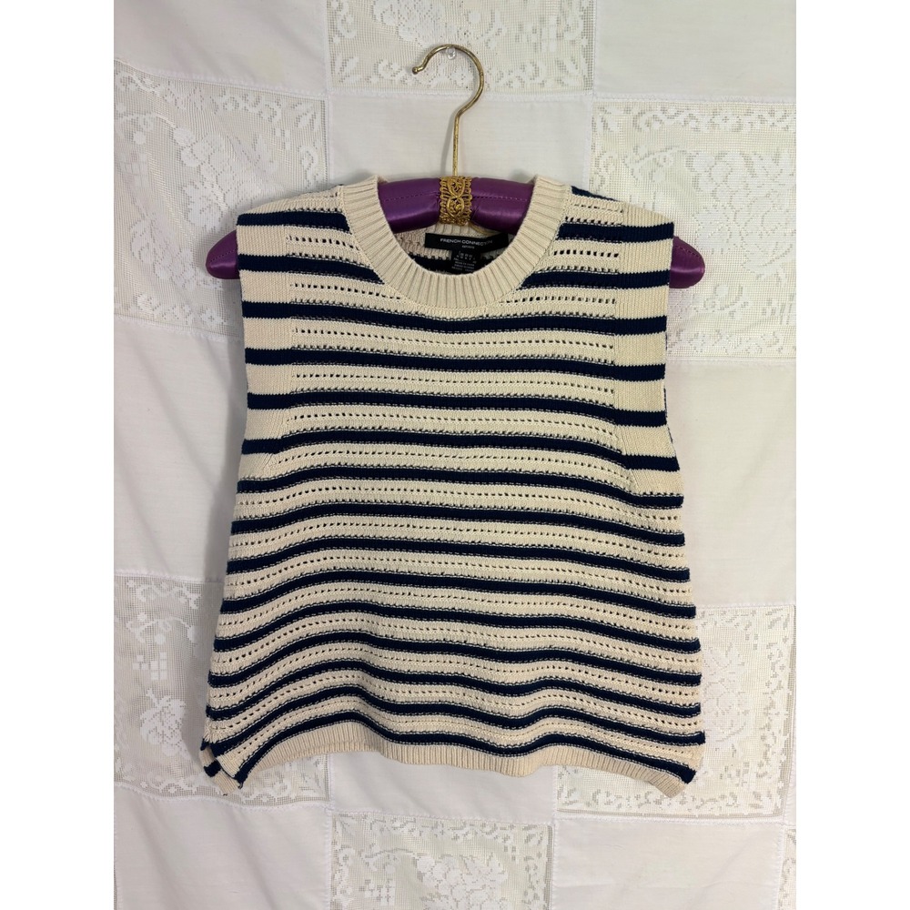 Cream Navy Blue Striped Nautical Old Money Sleeveless Sweater Size M